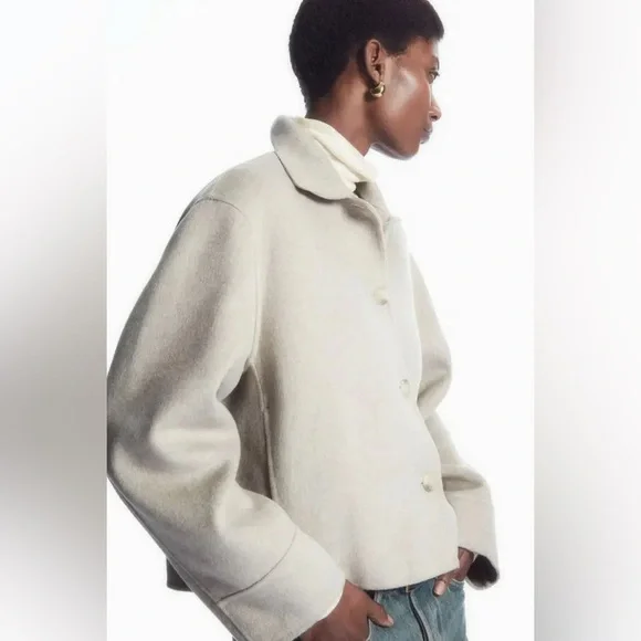 COS Boxy Double Faced Wool Jacket beige
Size S - Picture 2 of 7